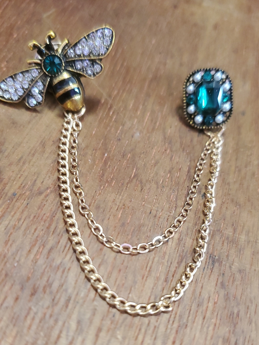 Gold-Tone Bee Chain Pin with Emerald and Crystal Accents D